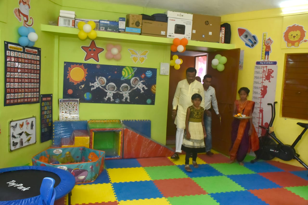 Chickoo Anganwadi Photo 31